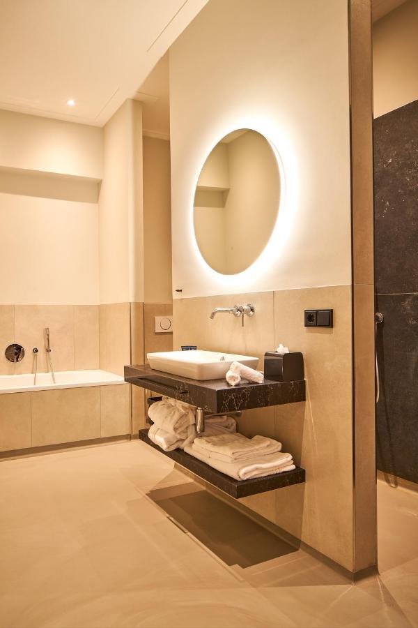The Yard Hotel Zuidkade เวเคิล ภายนอก รูปภาพ